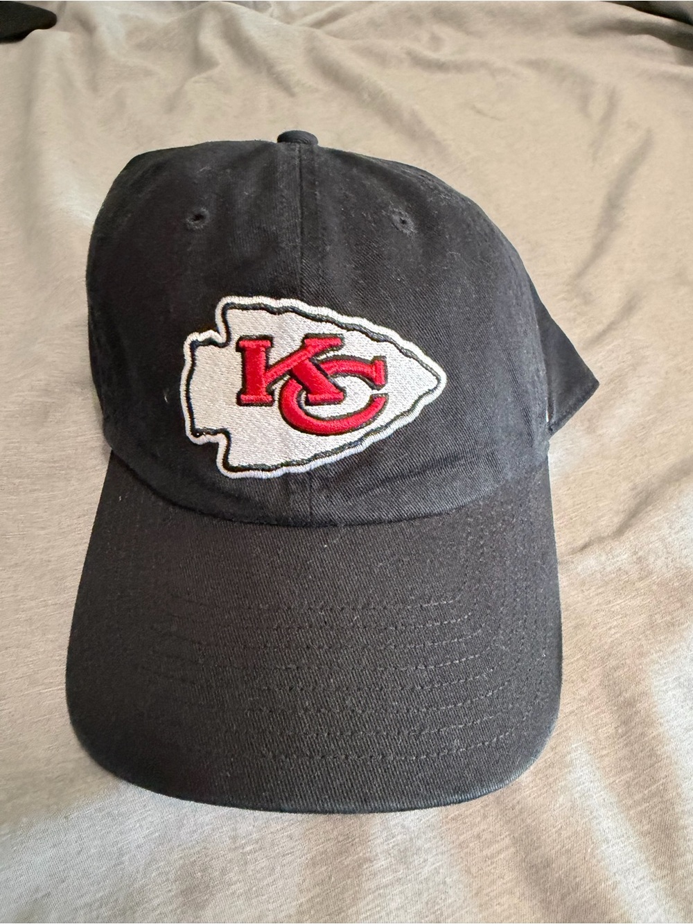 47 Brand Black Kansas City Chiefs Baseball Cap with Red & White Logo